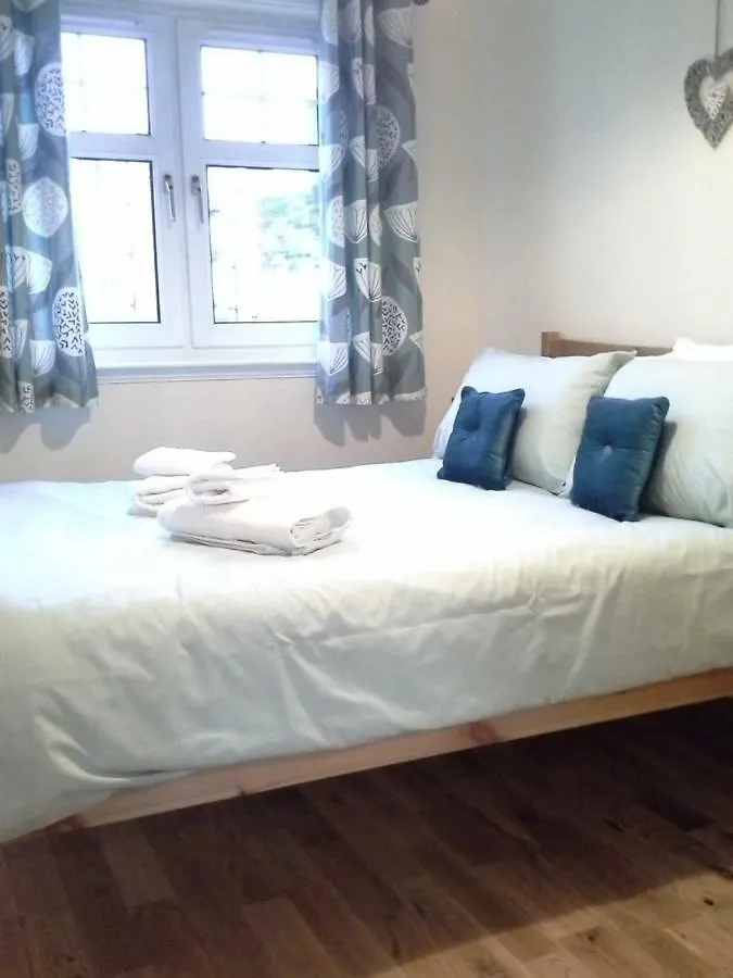 Modern Leith Apartment. Edinburgh 0*,  United Kingdom