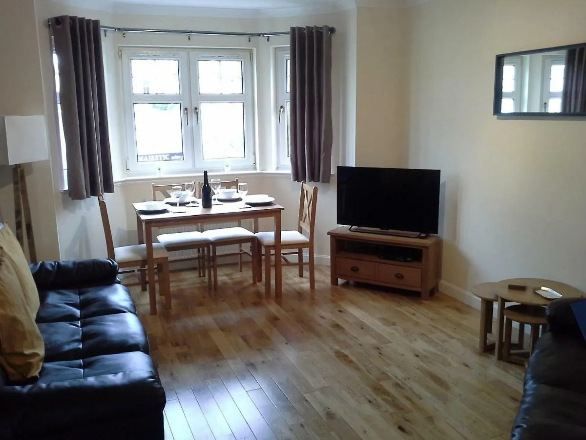 Modern Leith Apartment. Edinburgh